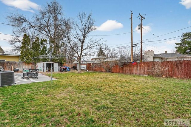 900 Stanger Avenue, Idaho Falls, ID 83404