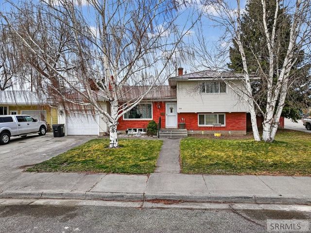 900 Stanger Avenue, Idaho Falls, ID 83404