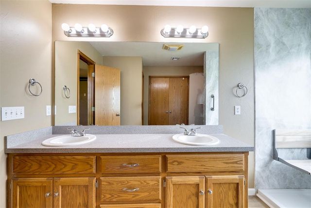 2384 County Road 1270, Blanchard, OK 73010