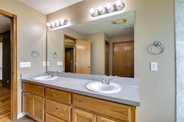 2384 County Road 1270, Blanchard, OK 73010