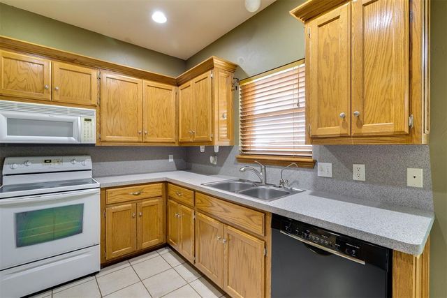 2384 County Road 1270, Blanchard, OK 73010