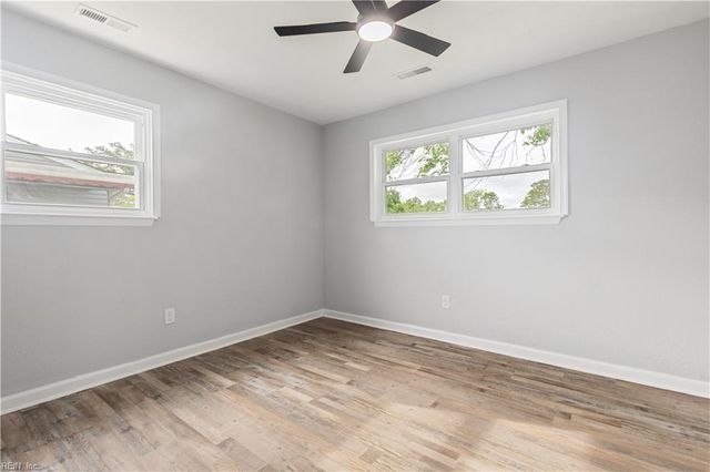 3004 Sunrise AVE, Chesapeake, VA 23324