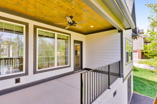 555 Kashaya Lane, Soddy Daisy, TN 37379