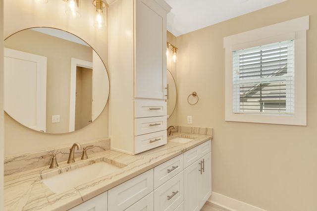 555 Kashaya Lane, Soddy Daisy, TN 37379