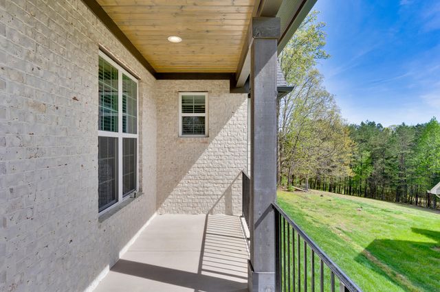 555 Kashaya Lane, Soddy Daisy, TN 37379