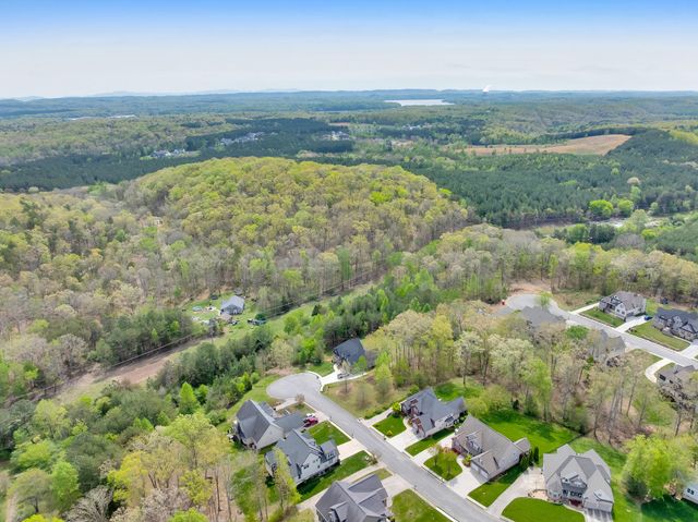 555 Kashaya Lane, Soddy Daisy, TN 37379