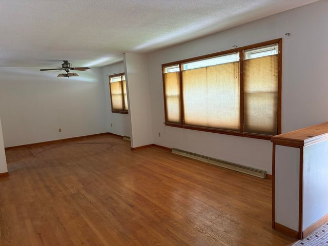 12170 S Oakwood Drive, St. John, IN 46373