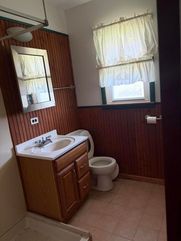 12170 S Oakwood Drive, St. John, IN 46373