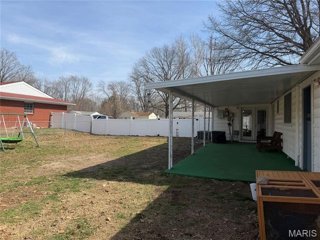 1416 Wabash Avenue, Belleville, IL 62220