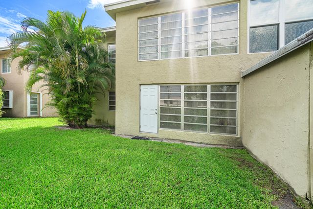 1021 Flame Vine Avenue 104, Delray Beach, FL 33445
