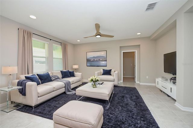 5507 FREESIA DRIVE, Lakeland, FL 33811