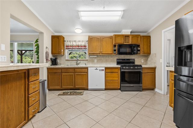 3186 Moark Drive, Harrison, AR 72601