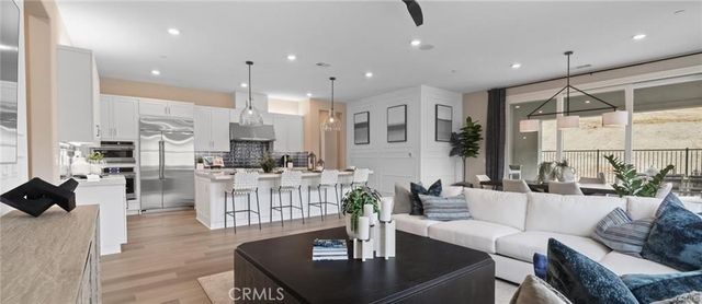 29610 Paseo Capilla, Valencia, CA 91354