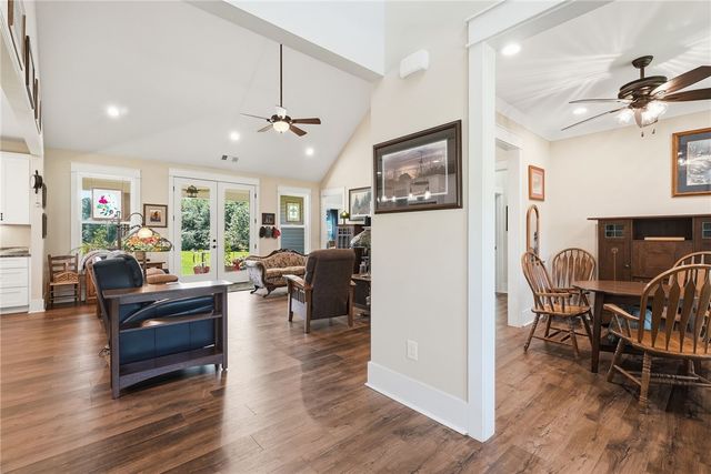 216 Burnt Tanyard Road, West Union, SC 29696