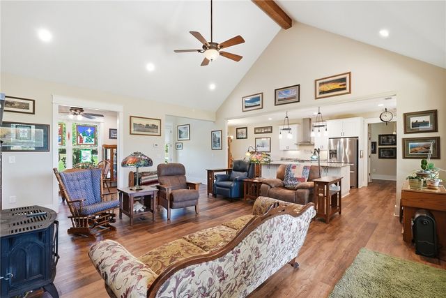 216 Burnt Tanyard Road, West Union, SC 29696