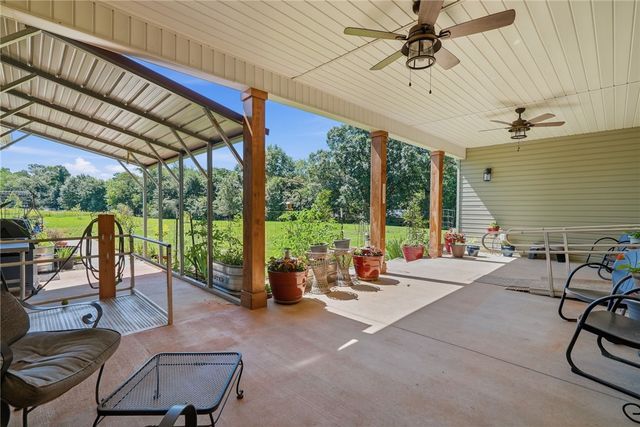 216 Burnt Tanyard Road, West Union, SC 29696