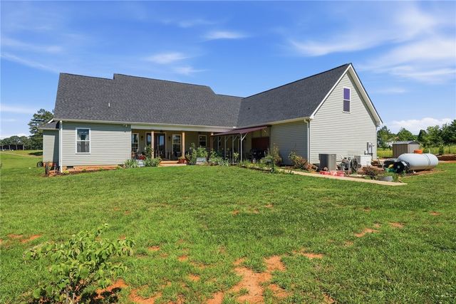 216 Burnt Tanyard Road, West Union, SC 29696