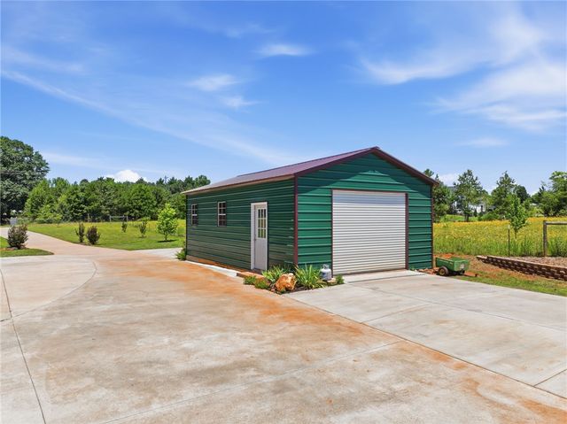 216 Burnt Tanyard Road, West Union, SC 29696