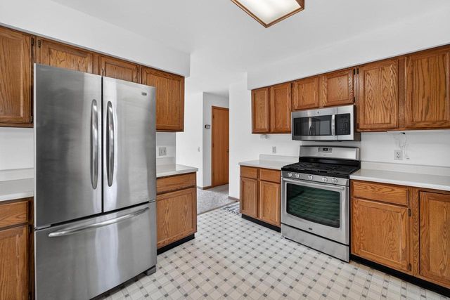 5758 Modernaire Street, Fitchburg, WI 53711