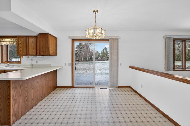 5758 Modernaire Street, Fitchburg, WI 53711