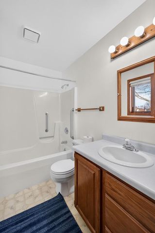 5758 Modernaire Street, Fitchburg, WI 53711