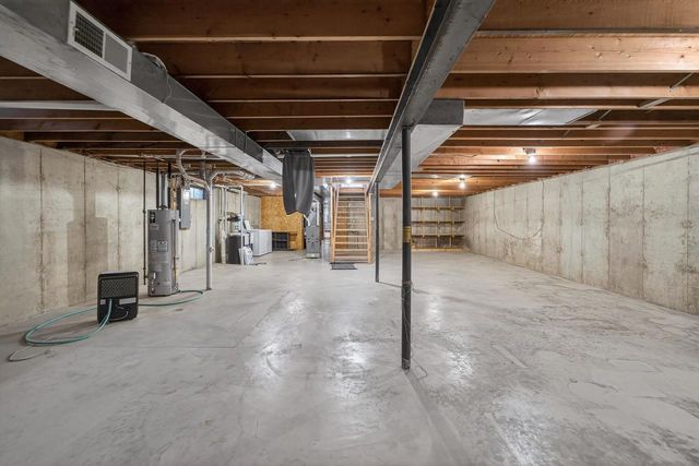 5758 Modernaire Street, Fitchburg, WI 53711