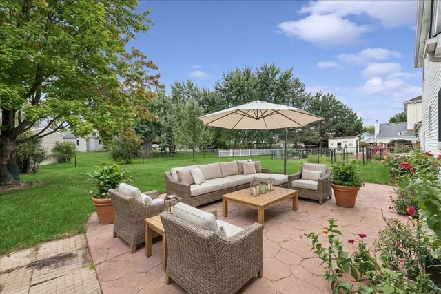 859 Big Bear Trail, Cary, IL 60013