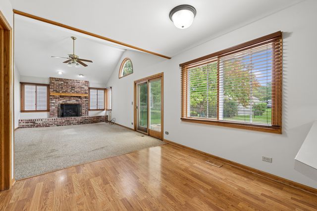 859 Big Bear Trail, Cary, IL 60013