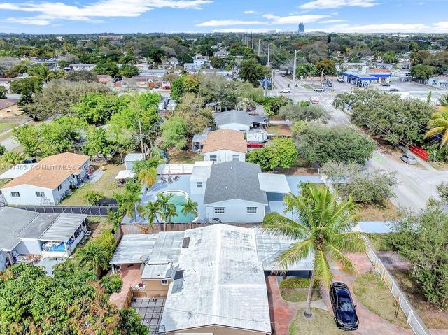 730 N 64th Ave, Hollywood, FL 33024