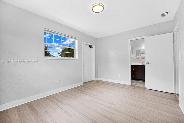 730 N 64th Ave, Hollywood, FL 33024