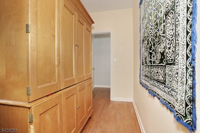 17 De Bruyle Ct 17, Hawthorne Boro, NJ 07506
