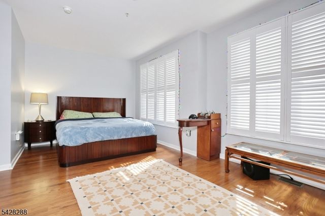 17 De Bruyle Ct 17, Hawthorne Boro, NJ 07506