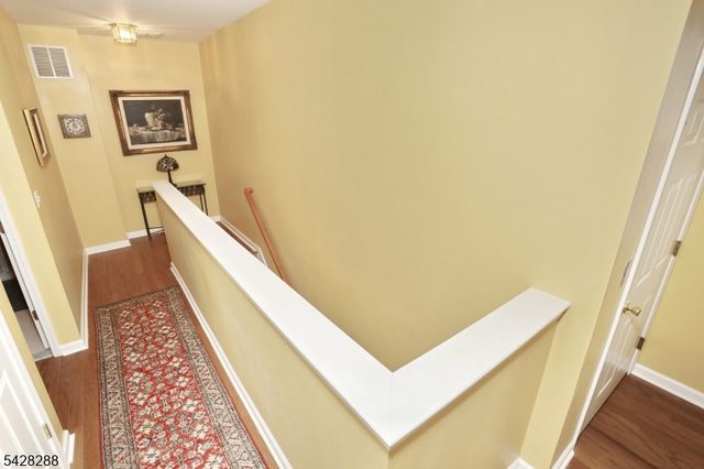 17 De Bruyle Ct 17, Hawthorne Boro, NJ 07506