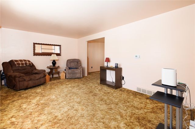 118 Clooney Drive, Henrietta, NY 14467