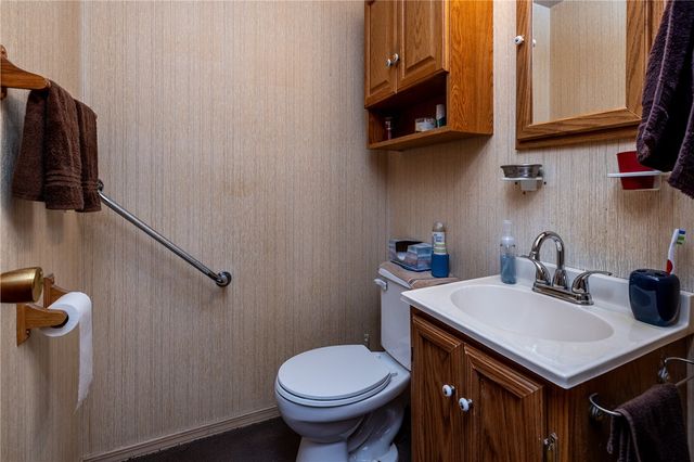 118 Clooney Drive, Henrietta, NY 14467