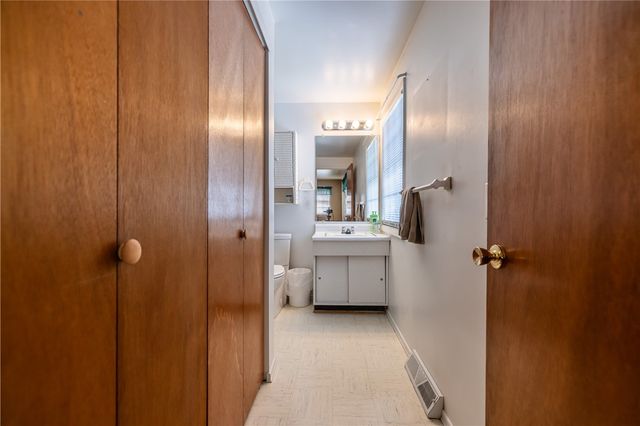 118 Clooney Drive, Henrietta, NY 14467