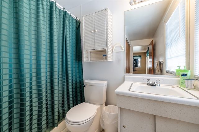 118 Clooney Drive, Henrietta, NY 14467