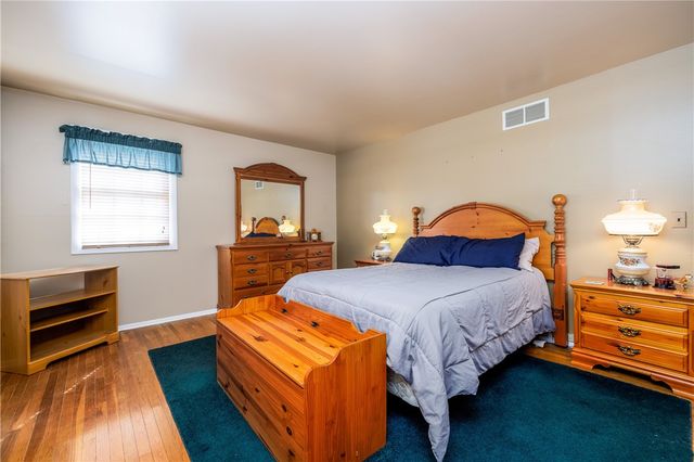 118 Clooney Drive, Henrietta, NY 14467