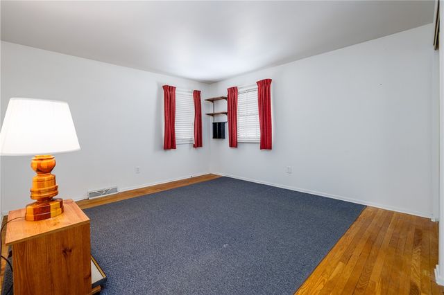 118 Clooney Drive, Henrietta, NY 14467