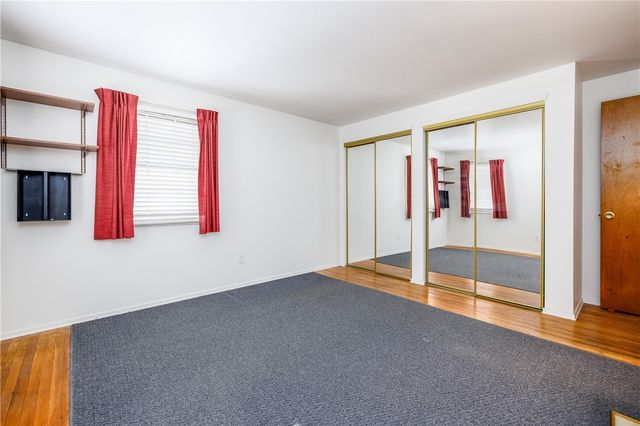 118 Clooney Drive, Henrietta, NY 14467