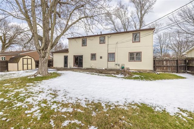 118 Clooney Drive, Henrietta, NY 14467