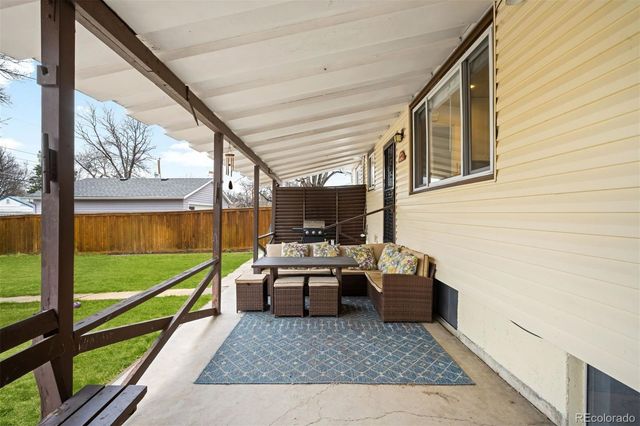 1803 S Glencoe Street, Denver, CO 80222