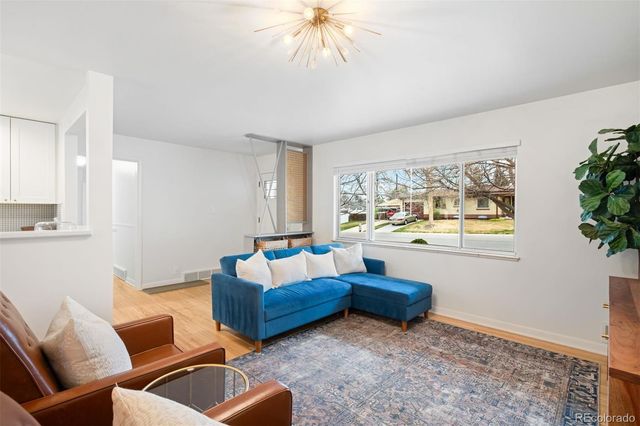 1803 S Glencoe Street, Denver, CO 80222