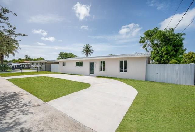 10040 SW 215th St, Cutler Bay, FL 33189