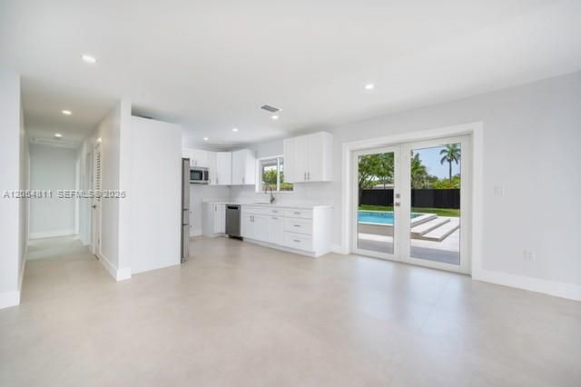 10040 SW 215th St, Cutler Bay, FL 33189