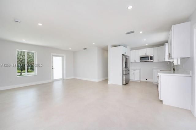 10040 SW 215th St, Cutler Bay, FL 33189