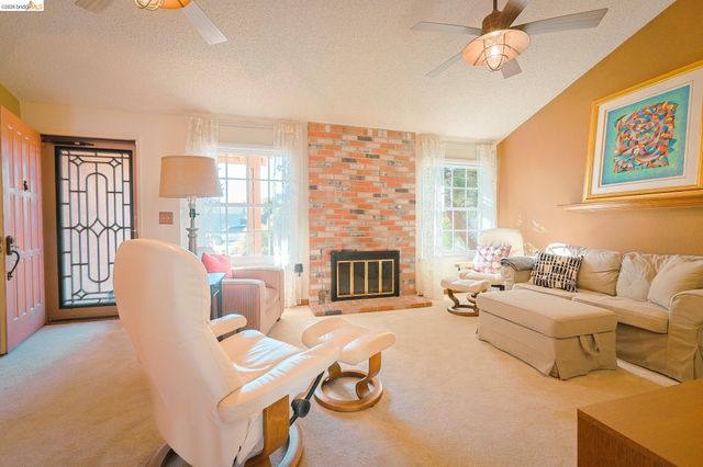 4950 Dawson Dr, Oakley, CA 94561