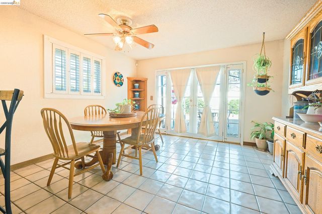 4950 Dawson Dr, Oakley, CA 94561