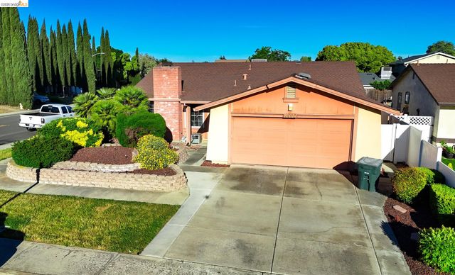 4950 Dawson Dr, Oakley, CA 94561