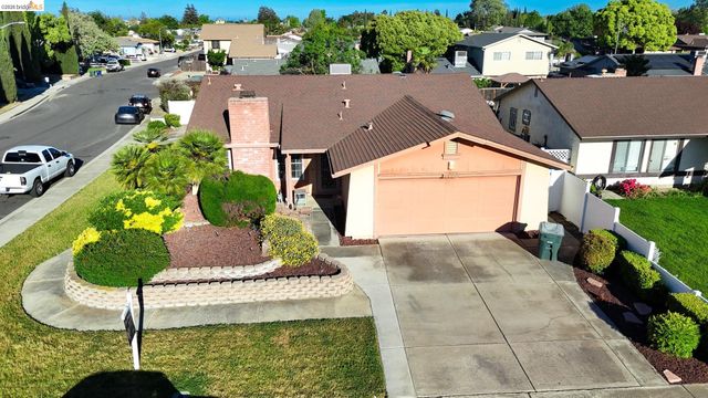 4950 Dawson Dr, Oakley, CA 94561